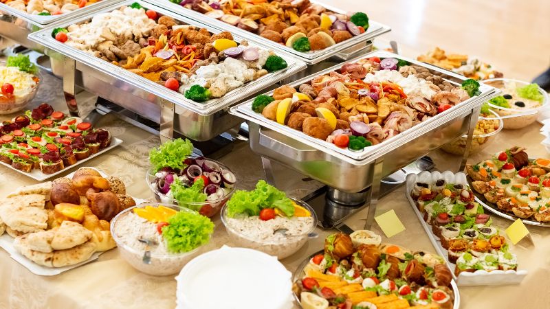 9 Healthy and Delicious Catering Ideas for Your Next Event